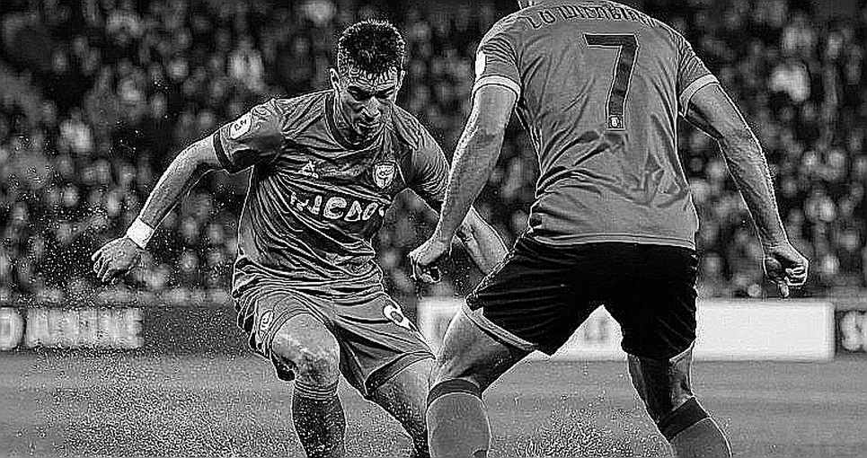 Vụ ẩu đả Clásico Joven: América sụp đổ từ trước khi Raphael Veiga đá bóng vào Charly Rodríguez