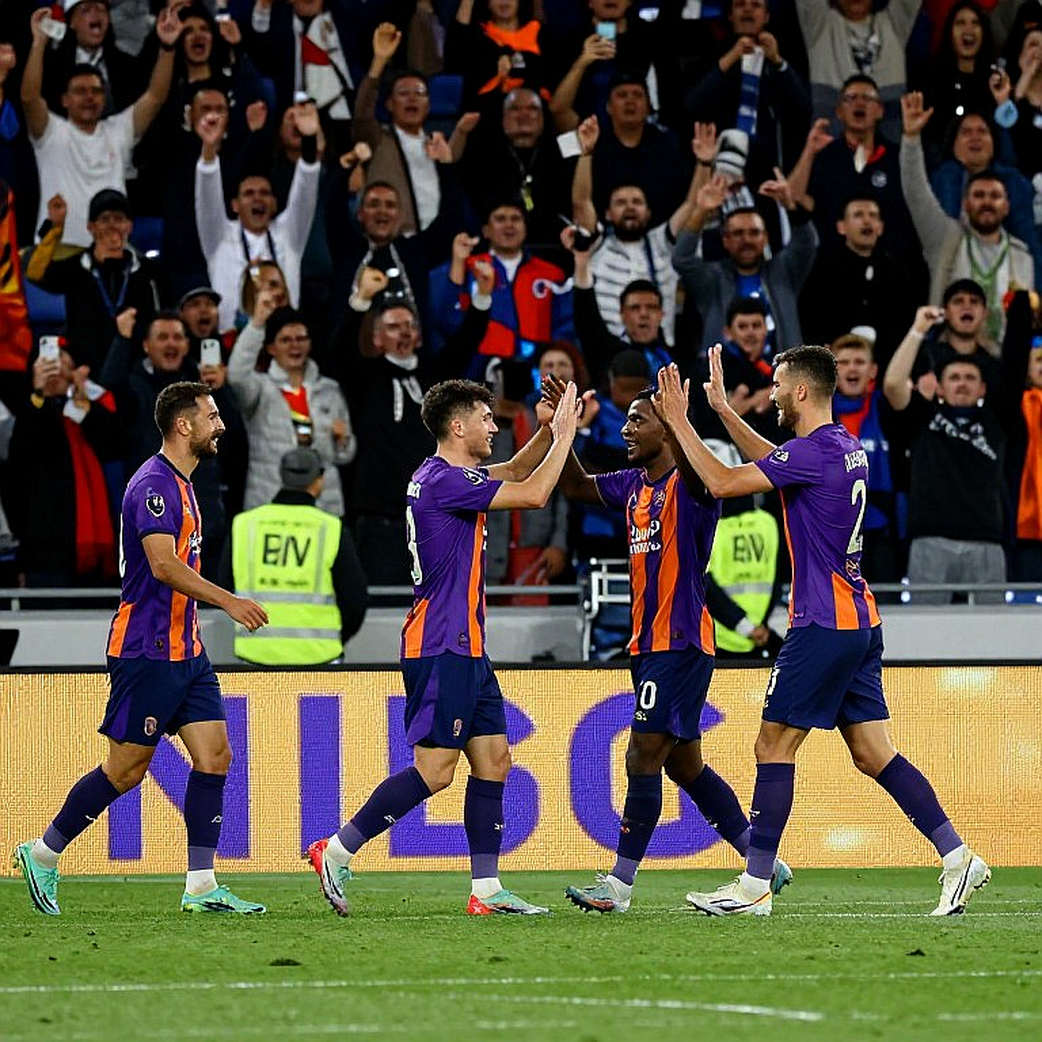 Vụ ẩu đả Clásico Joven: América sụp đổ từ trước khi Raphael Veiga đá bóng vào Charly Rodríguez Vụ ẩu đả Clásico Joven: América sụp đổ từ trước khi Raphael Veiga đá bóng vào Charly Rodríguez