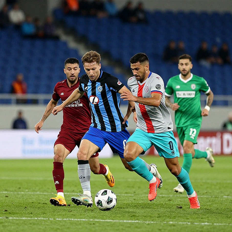 CAND ngược dòng hạ Long An 2-1: Cú đúp phút 53-61 và khoảng trống chưa được lấp CAND ngược dòng hạ Long An 2-1: Cú đúp phút 53-61 và khoảng trống chưa được lấp