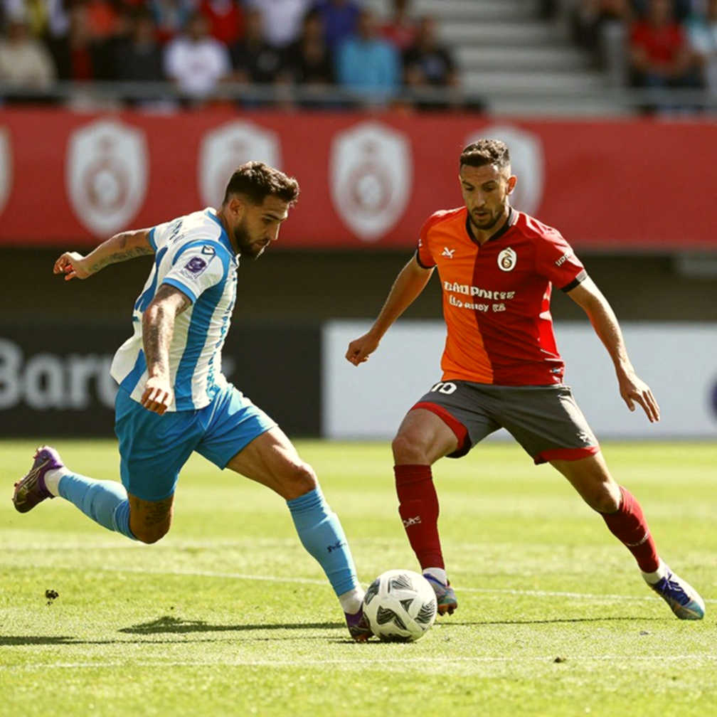 J.League, thẻ bài fantasy và bài toán giữ khán giả ở cổng số 3