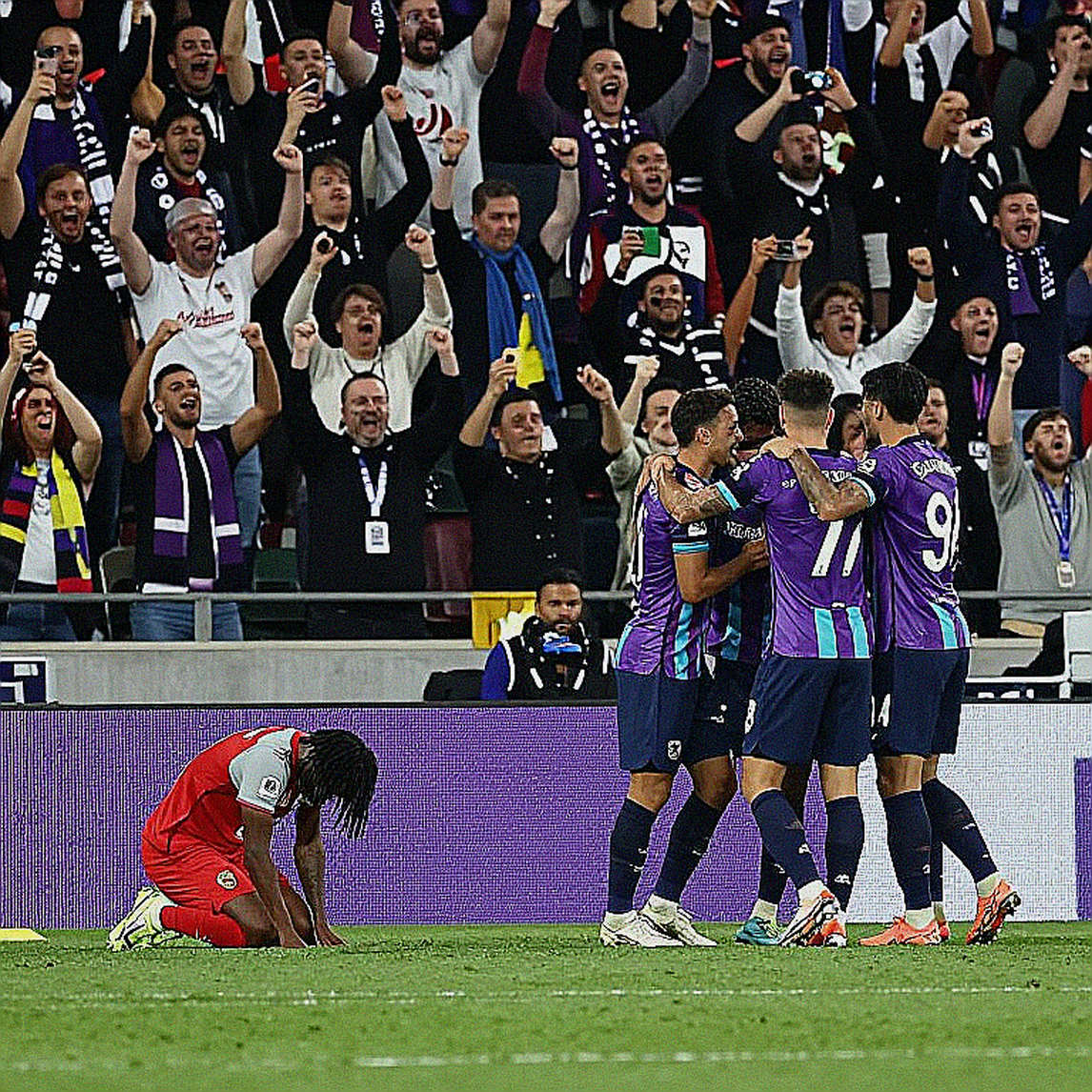 Marín Between América's Center Backs: Chivas' 32nd-Minute Goal and the Unanswered Offside Question Marín Between América's Center Backs: Chivas' 32nd-Minute Goal and the Unanswered Offside Question