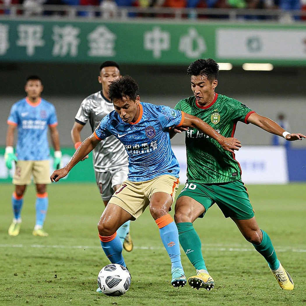 Xuân Son nghỉ 1-2 tháng: Việt Nam phải tái cấu trúc, không phải thay người
