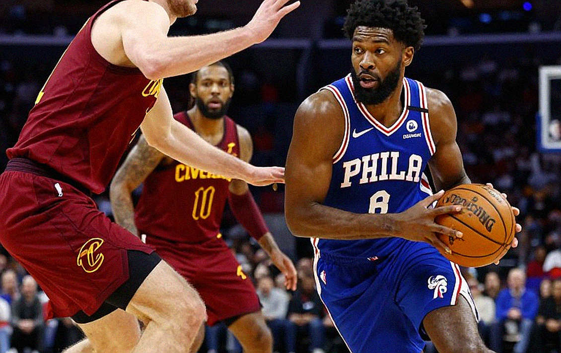 Biên độ 2,3 triệu đô: Khi New York Knicks phải bán tuổi trẻ để giữ một vai phụ