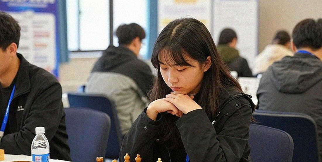 ChessBase Magazine 225: Bên trong lựa chọn 27 ván cờ ngắn của Prague Festival 2026
