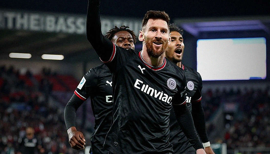 Đùi phải, lần thứ năm: Raphinha và điểm gãy giữa Barcelona với Brazil