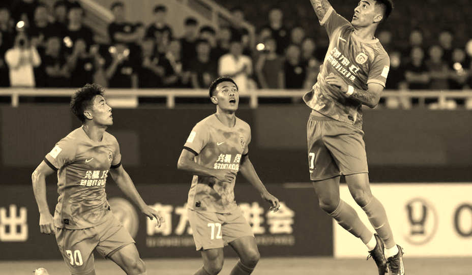Seedorf rời ghế KNVB sau 96 giờ: Corinthians mua hào quang, không mua chiến thuật