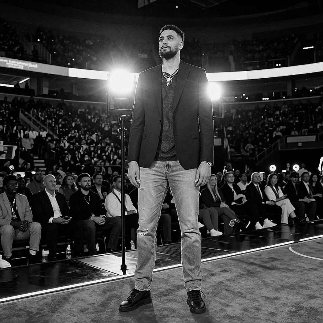 Houston 116-89 Oklahoma: Khi một bảng điểm không tồn tại trở thành 'sự thật' ở Việt Nam