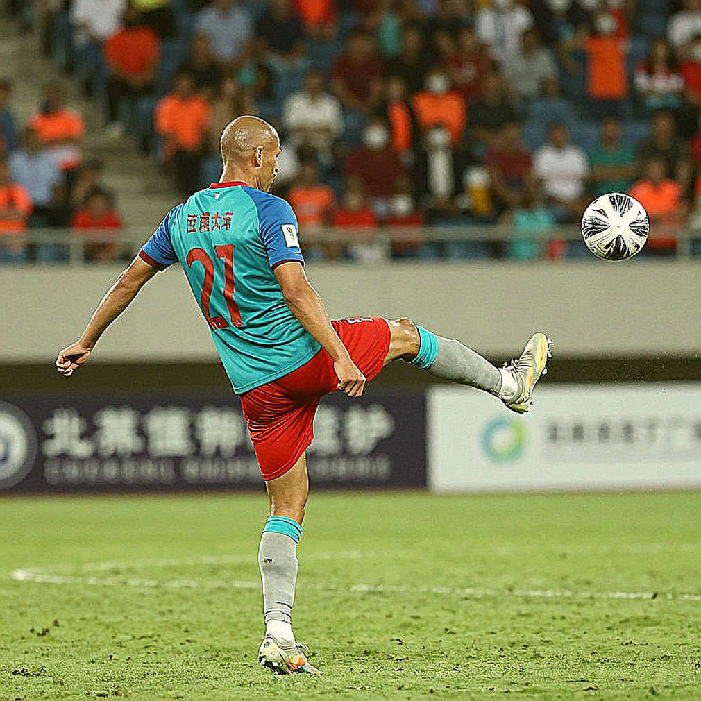 The Silence After the Whistle: The Tactical Rhythm That Brought Vietnam the AFF Cup 2026 The Silence After the Whistle: The Tactical Rhythm That Brought Vietnam the AFF Cup 2026