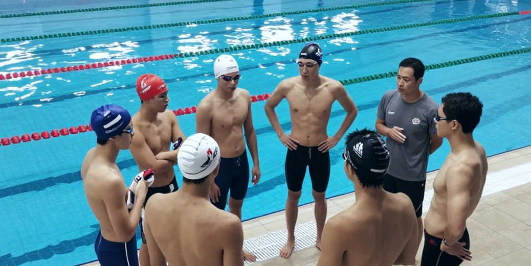 Reef McMeeking lên ngôi số 1 mùa giải nội dung 100 ếch nam 15-16 tuổi tại LBHS Patriot Invitational