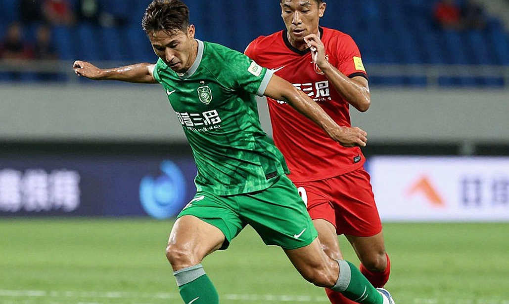 Chiếc nhãn “bóng đá” dán nhầm: bài học về dòng tin thể thao